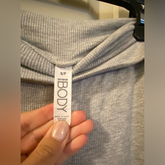 Cotton On body grey lounge pants in size small - Picture 3 of 4